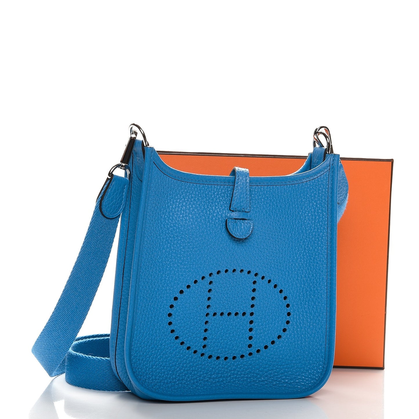 Taurillon Clemence Evelyne TPM Bleu Zanzibar