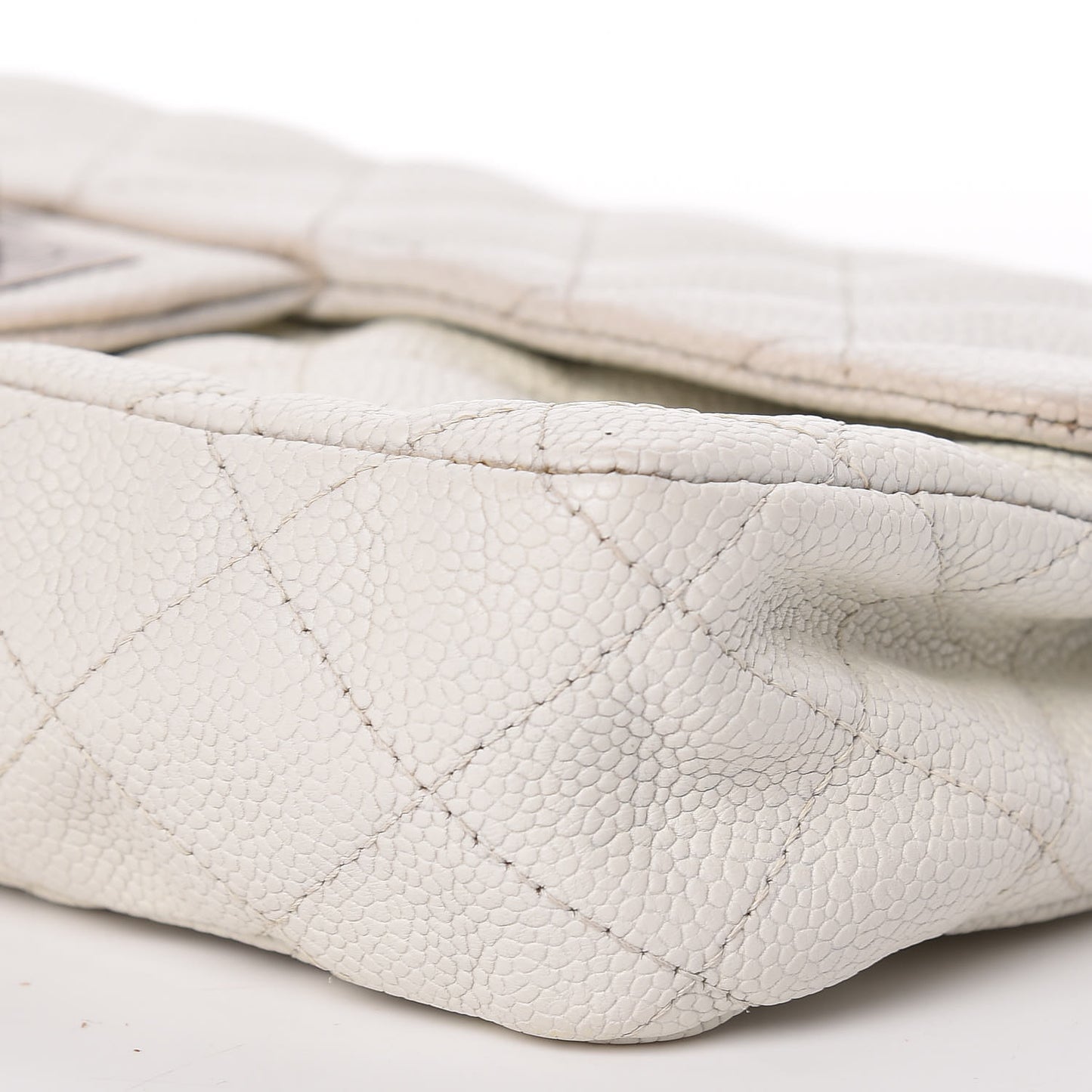Caviar Quilted 2.55 Reissue East West Flap White