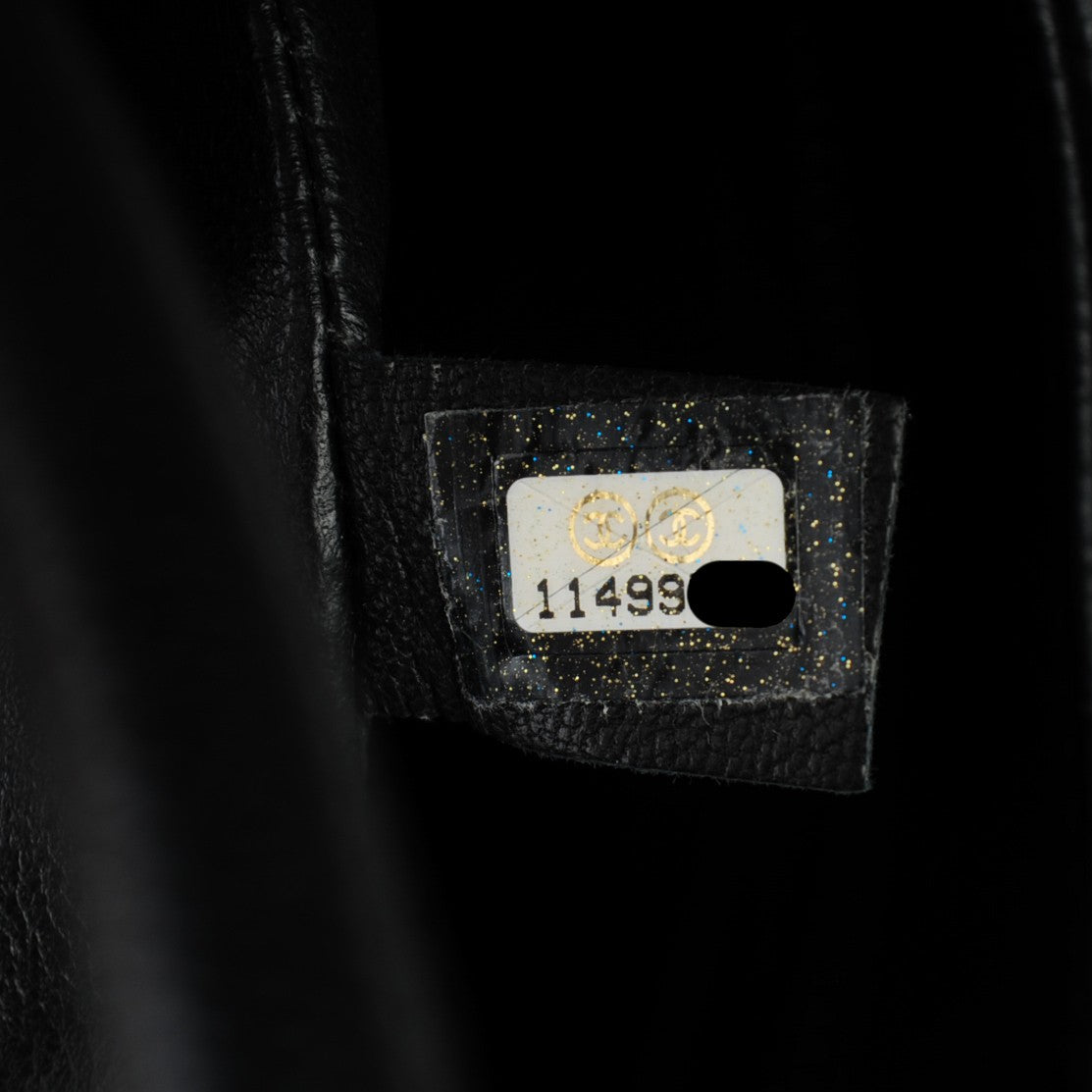Caviar Quilted Medallion Tote Black