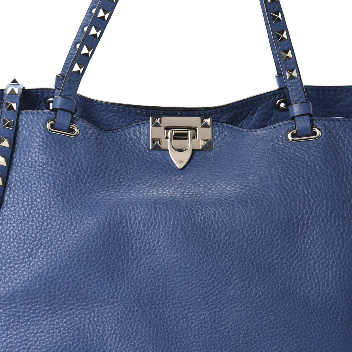 Pebbled Calfskin Medium Rockstud Tote Indaco