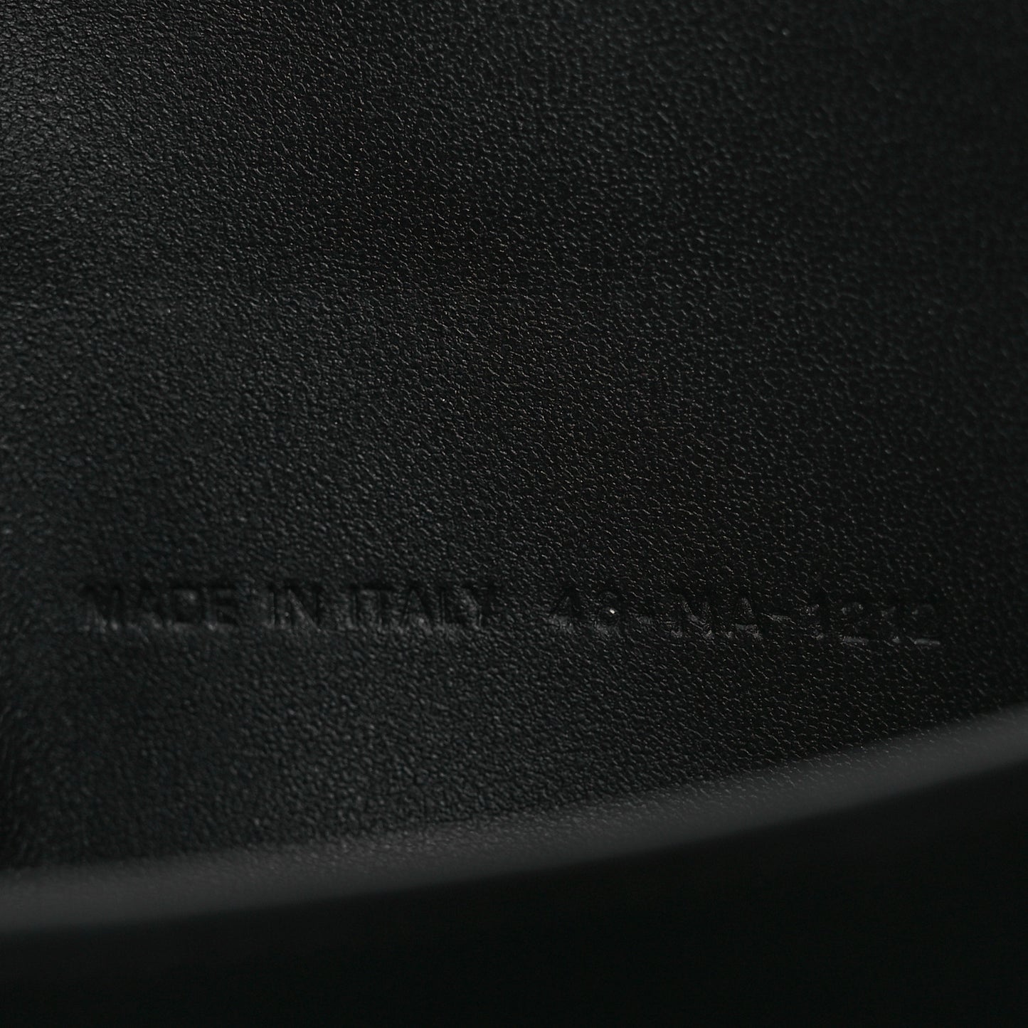 Supple Calfskin Cannage Large Caro Daily Pouch Black