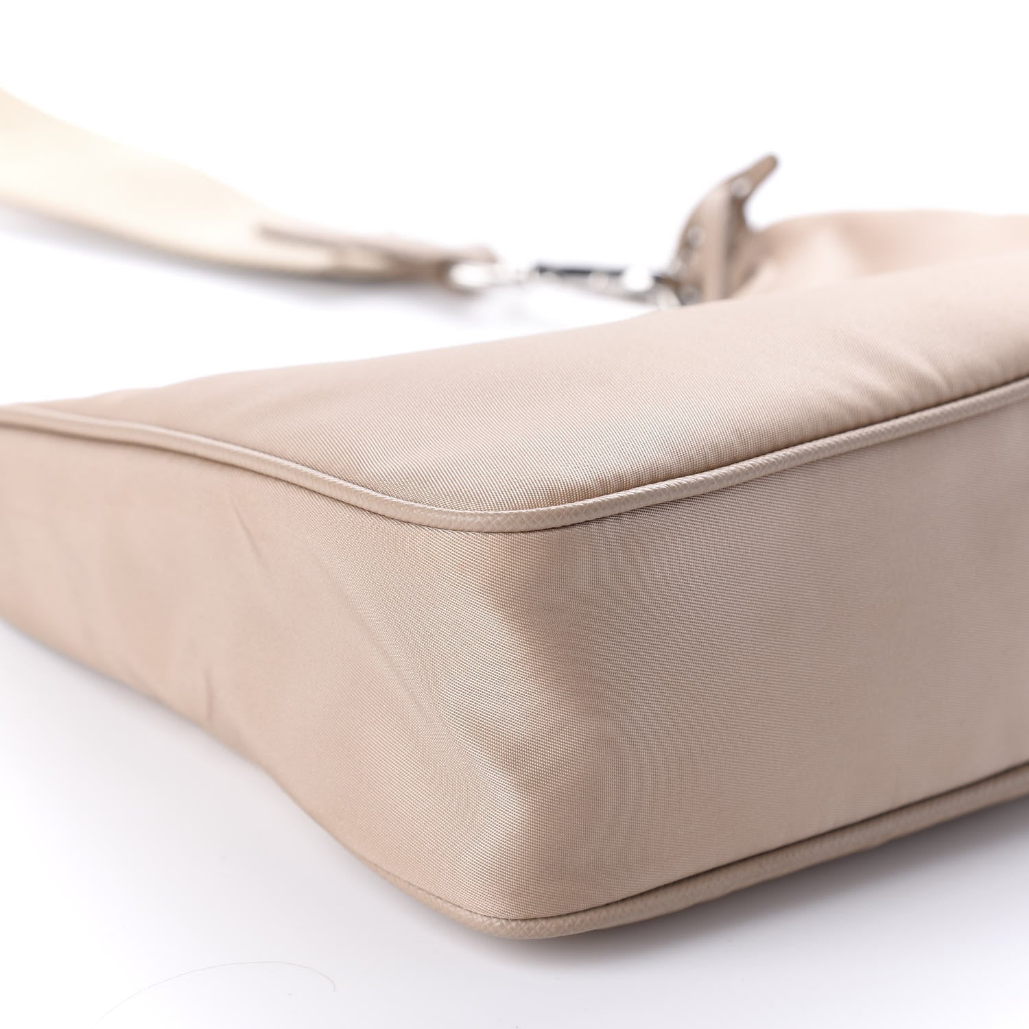 Prada Nylon Re-Edition 2005 Shoulder Bag Cammeo 6 of 12