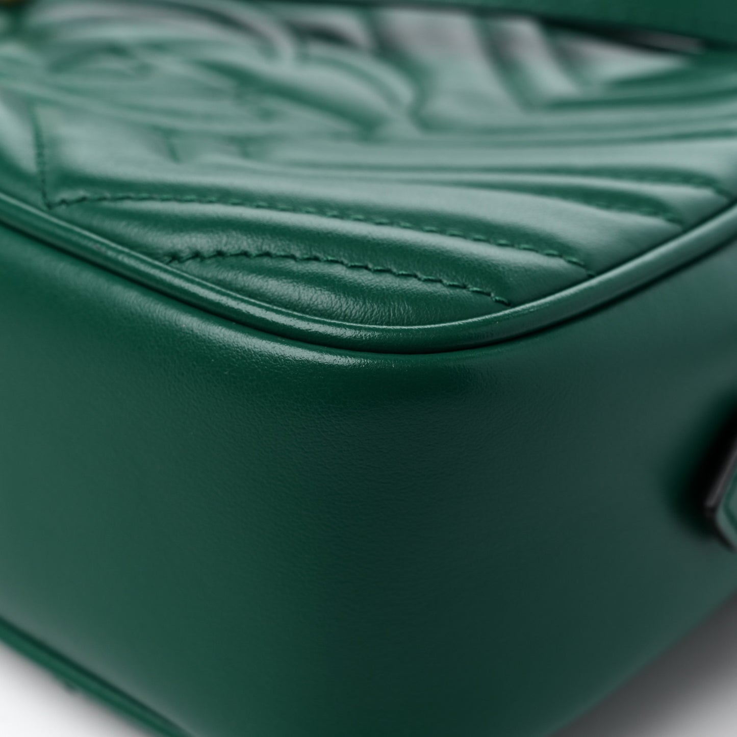 Calfskin Matelasse Small GG Marmont Chain Shoulder Bag Emerald Green