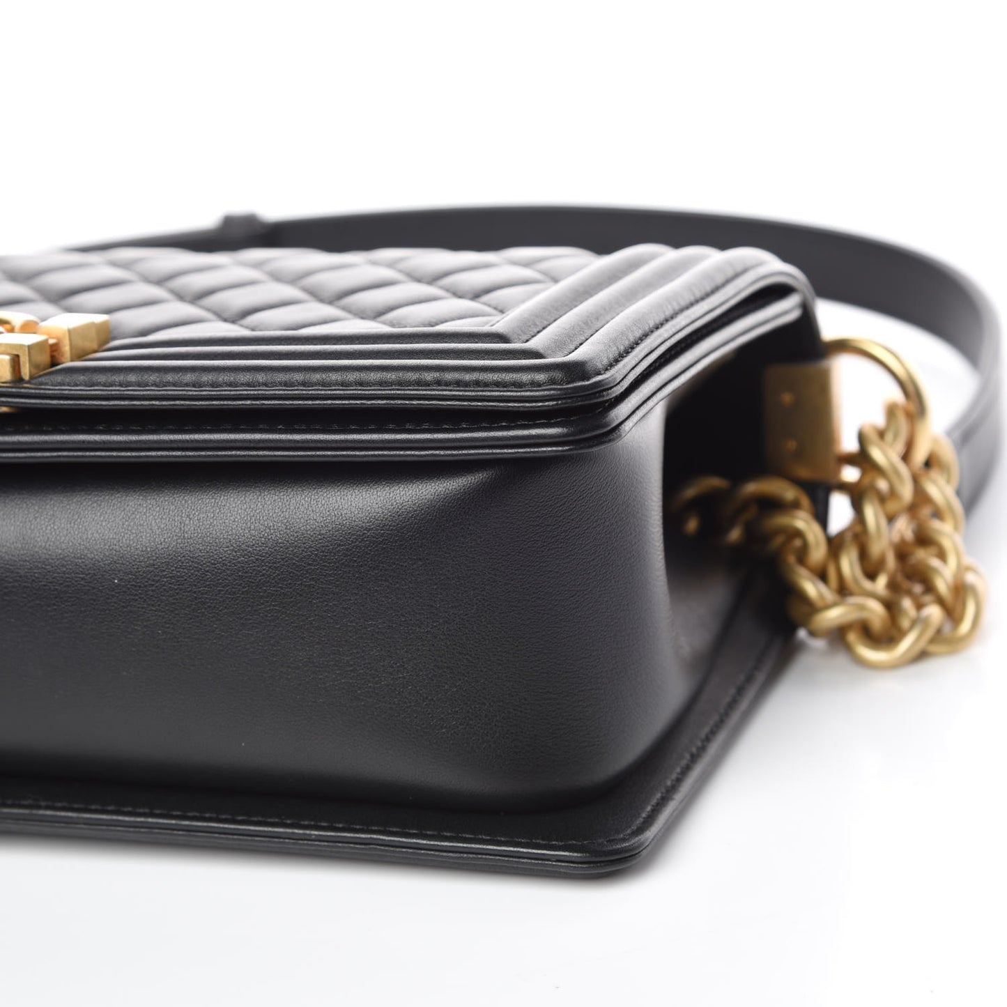 Lambskin Quilted Medium Boy Flap Black