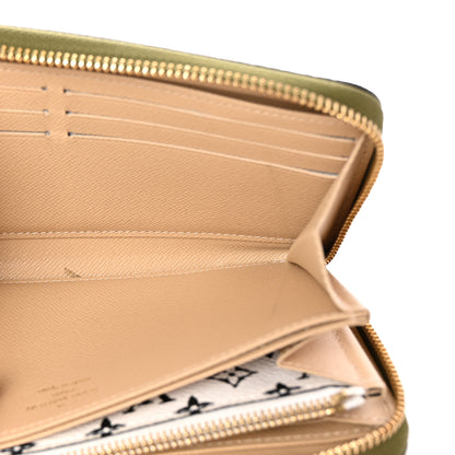Louis Vuitton Monogram Giant Zippy Wallet Kaki White 5 of 6