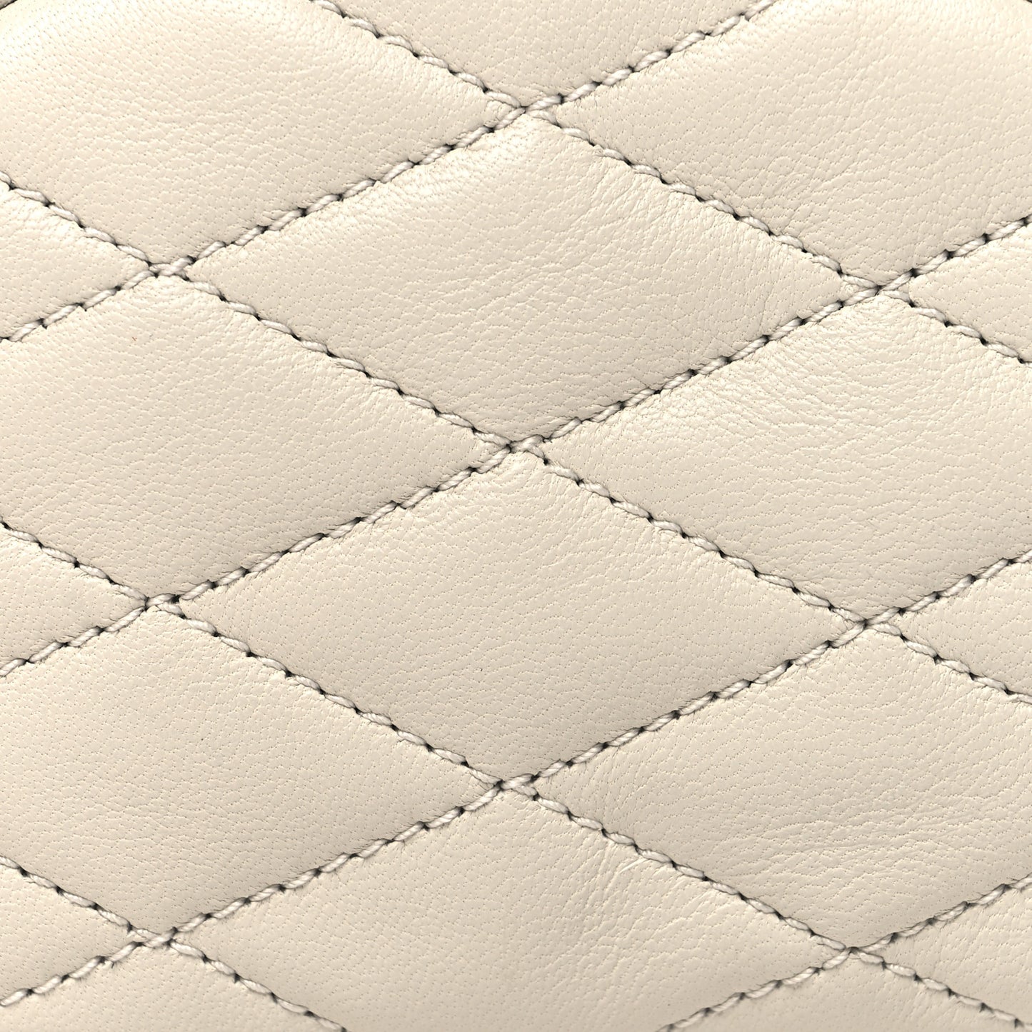 Lambskin Quilted Lolita Cosmetic Pouch Crema Soft