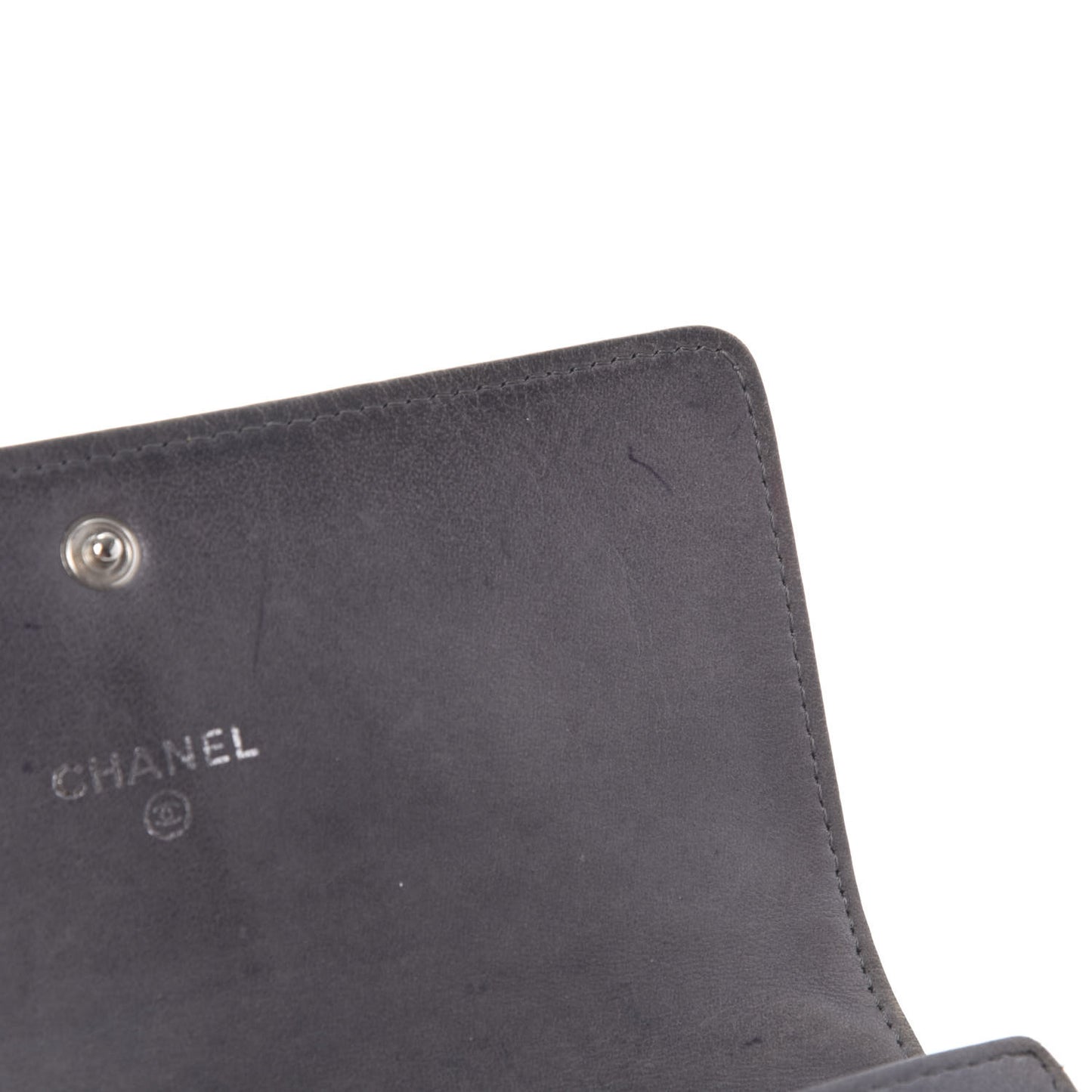 Lambskin Camellia Embossed Yen Wallet Grey