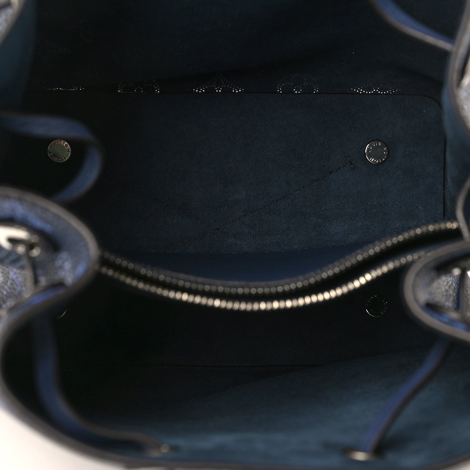 Louis Vuitton Mahina Flight Mode Muria Bleu Marine 5 of 8