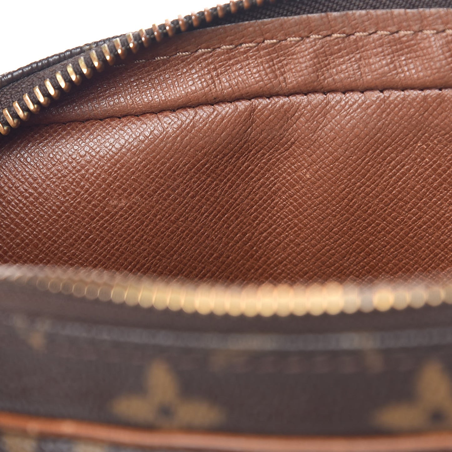 Monogram Pochette Marly Dragonne 26