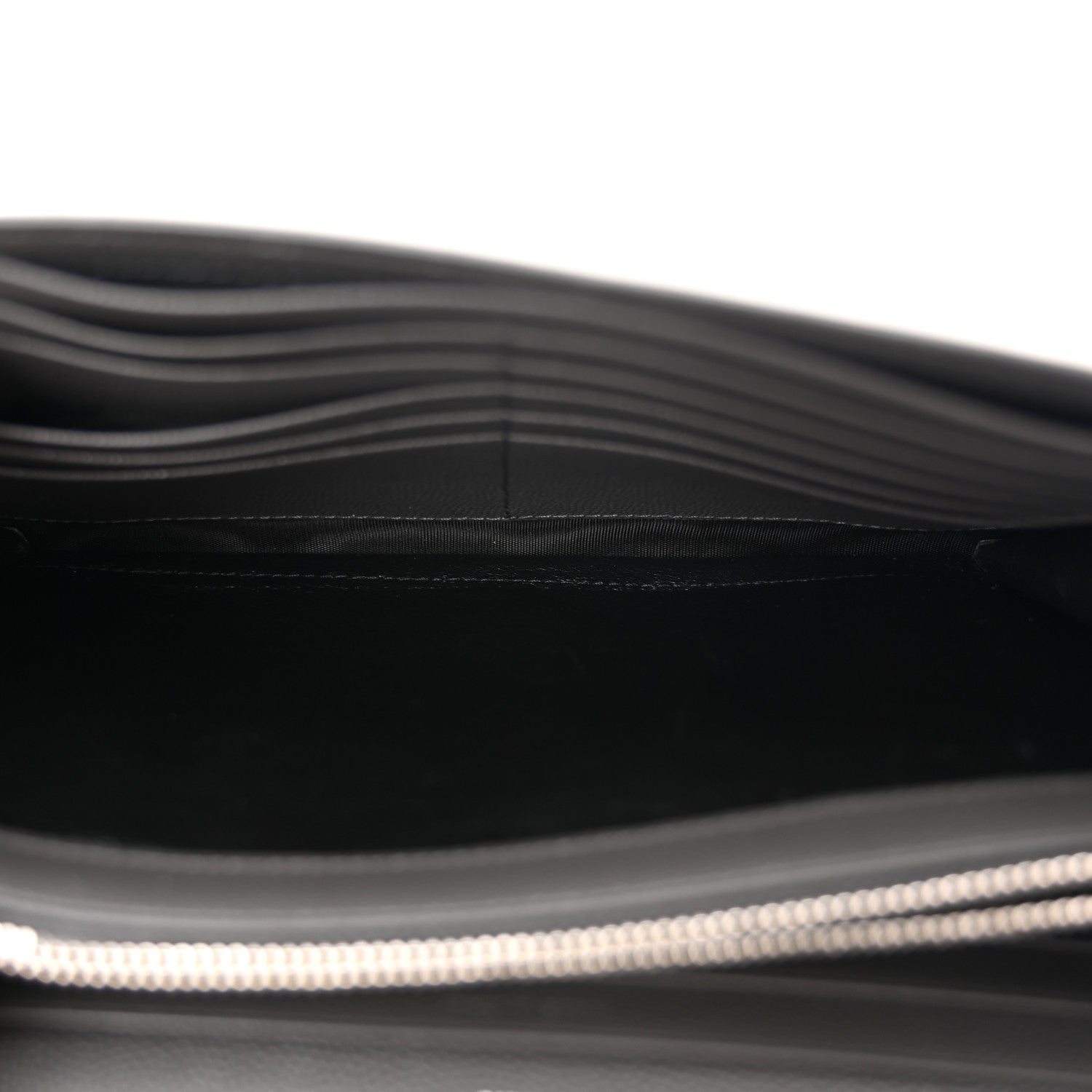 Saint Laurent Grain De Poudre Matelasse Chevron Monogram Chain Wallet Grey White 5 of 11