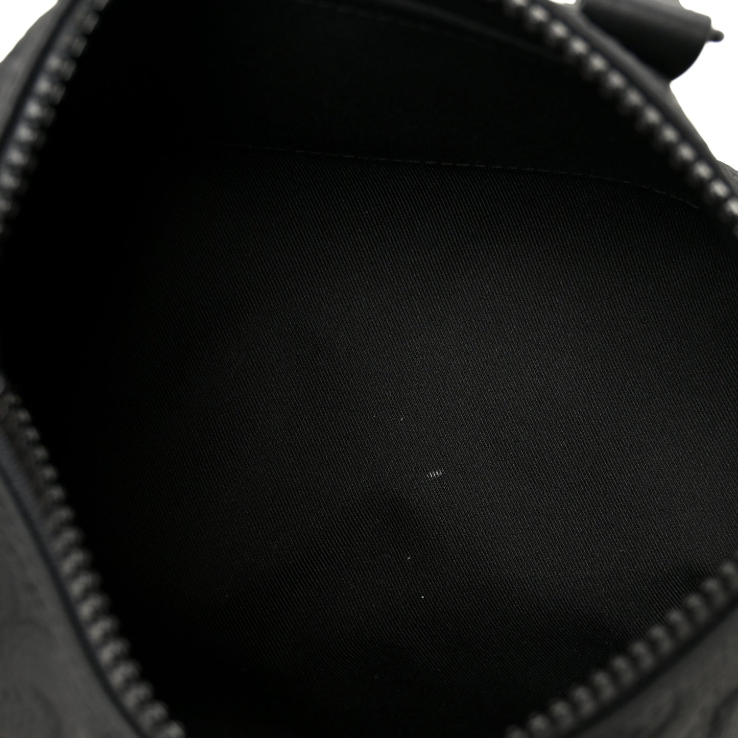 Monogram Taurillon Keepall Bandouliere 25 Black