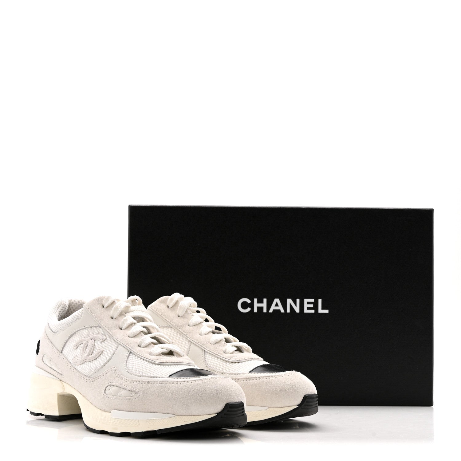 Chanel Mixed Fibers Suede Shiny Calfskin Womens CC Sneakers 39