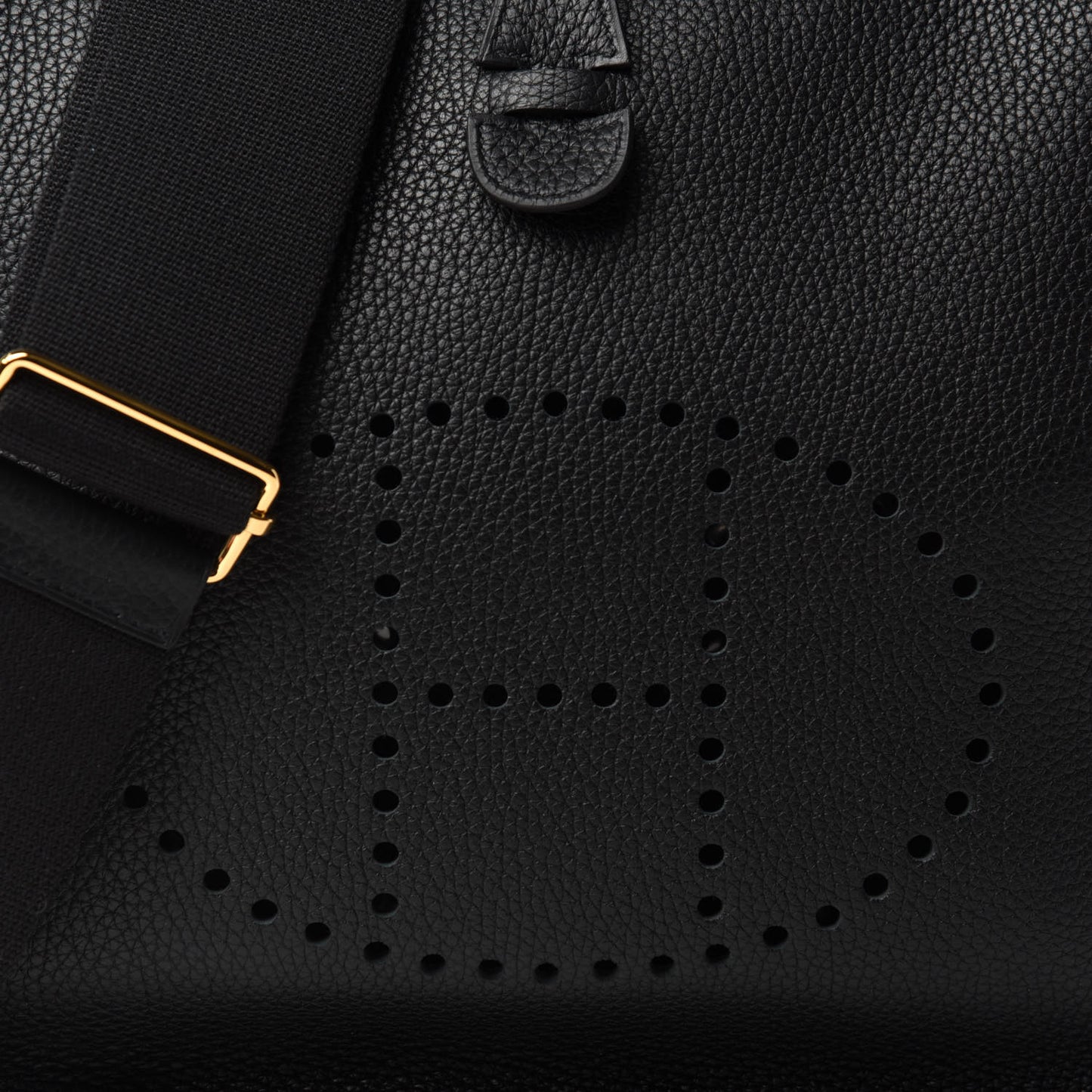 Taurillon Clemence Evelyne III PM Black