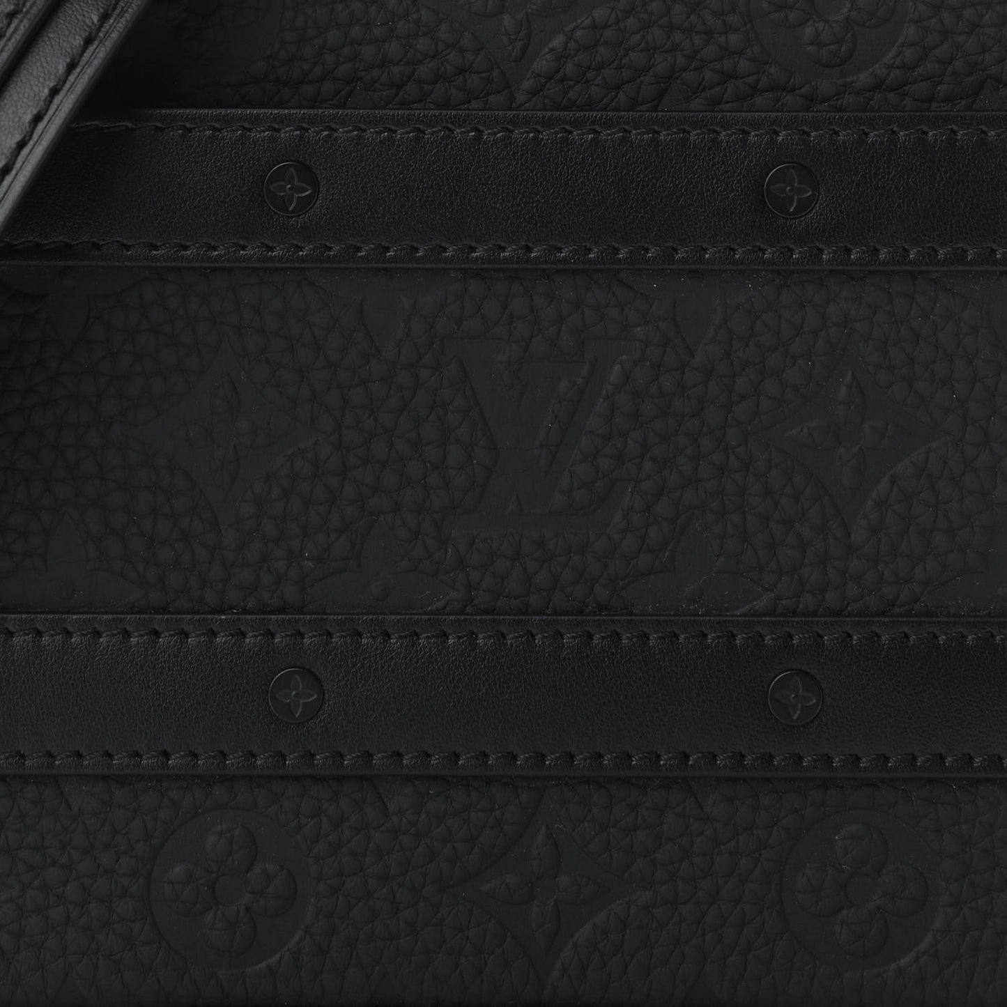 Taurillon Monogram Soft Trunk Black