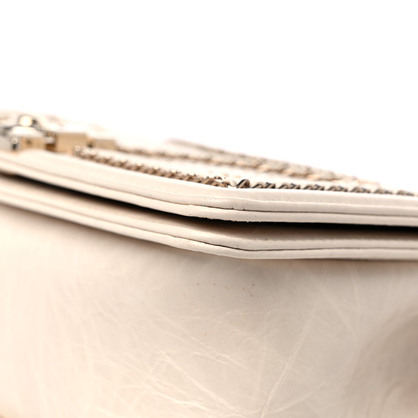 Crumpled Calfskin Chevron Medium Chain Boy Flap Ivory