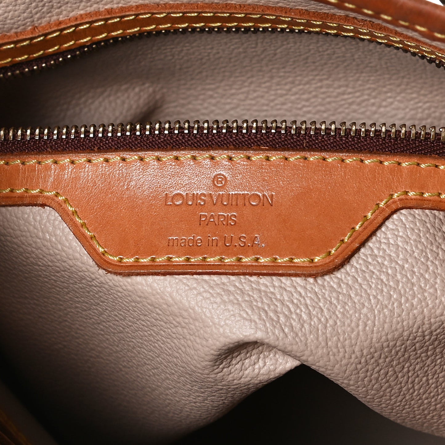 Monogram Petit Bucket 23