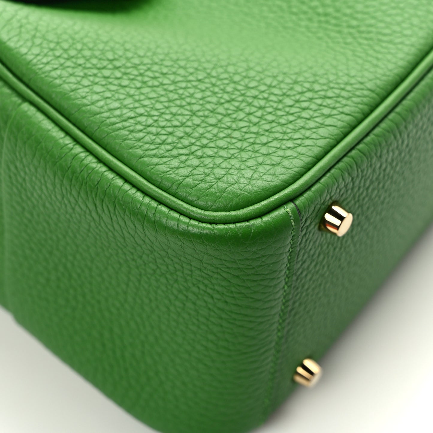 Taurillon Clemence Mini Lindy 20 Vert Yucca