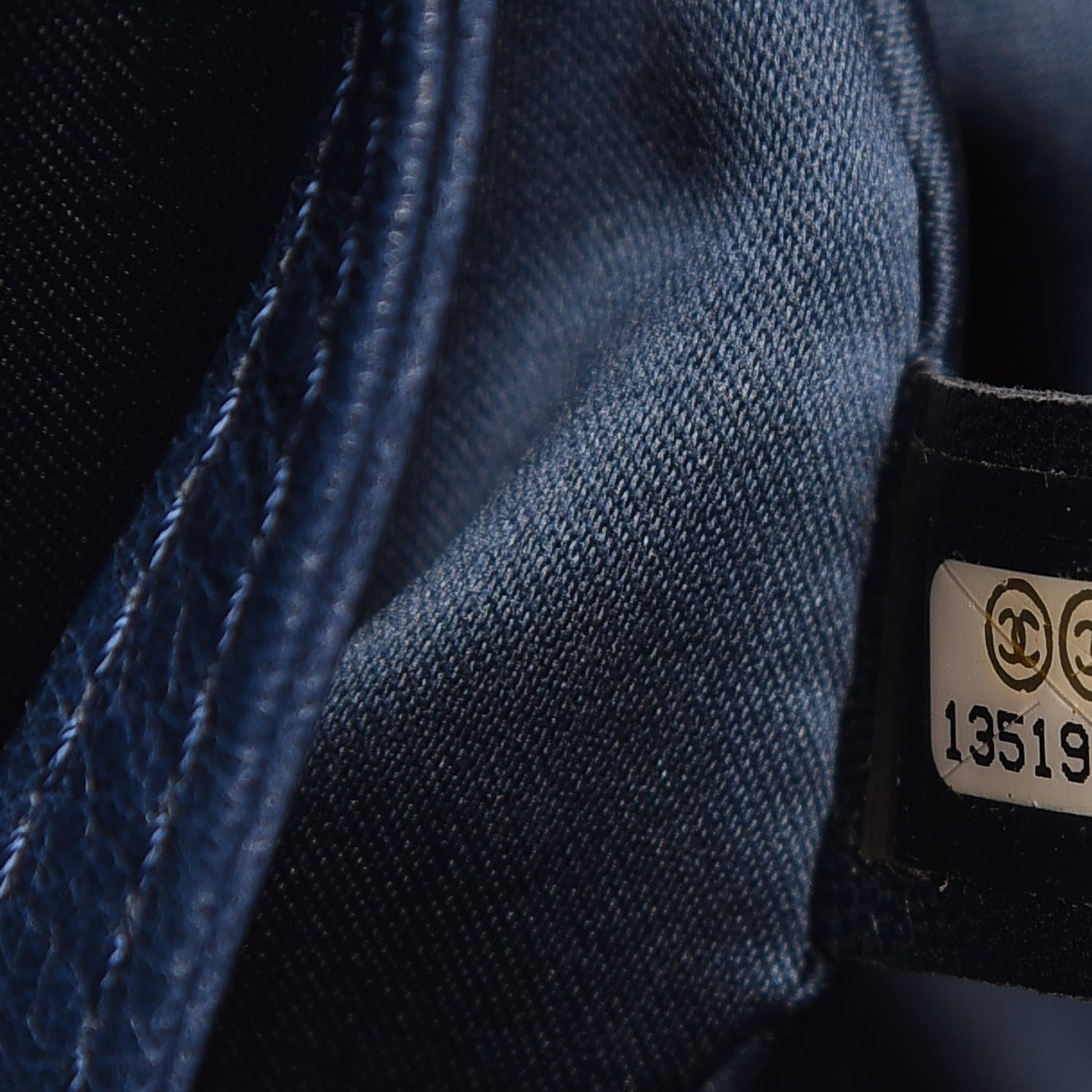 Chanel Glazed Calfskin Stitched XL On The Road Flap Blue 7 of 15