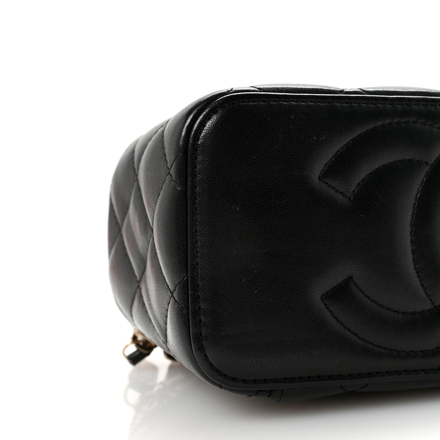 Lambskin Quilted Small Top Handle Vanity Case With Chain Black