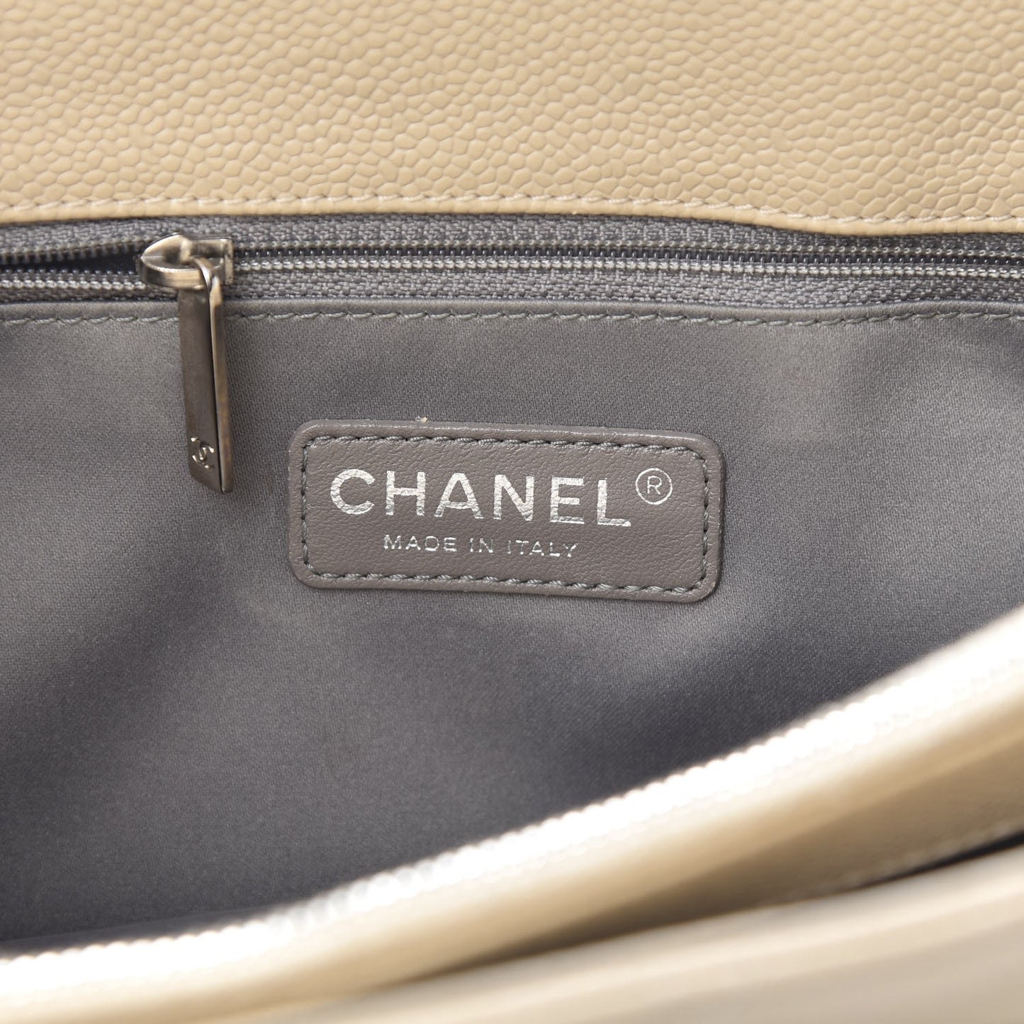 Caviar Quilted Grand Shopping Tote GST Beige Clair