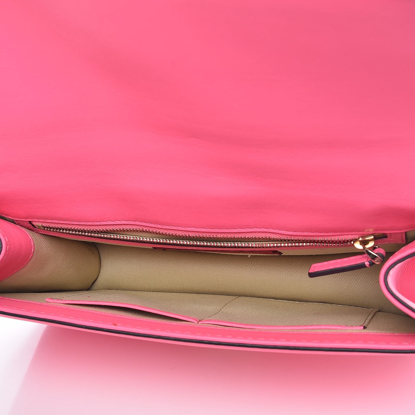 Vitello Medium Glam Lock Rockstud Flap Fuxia Fluo