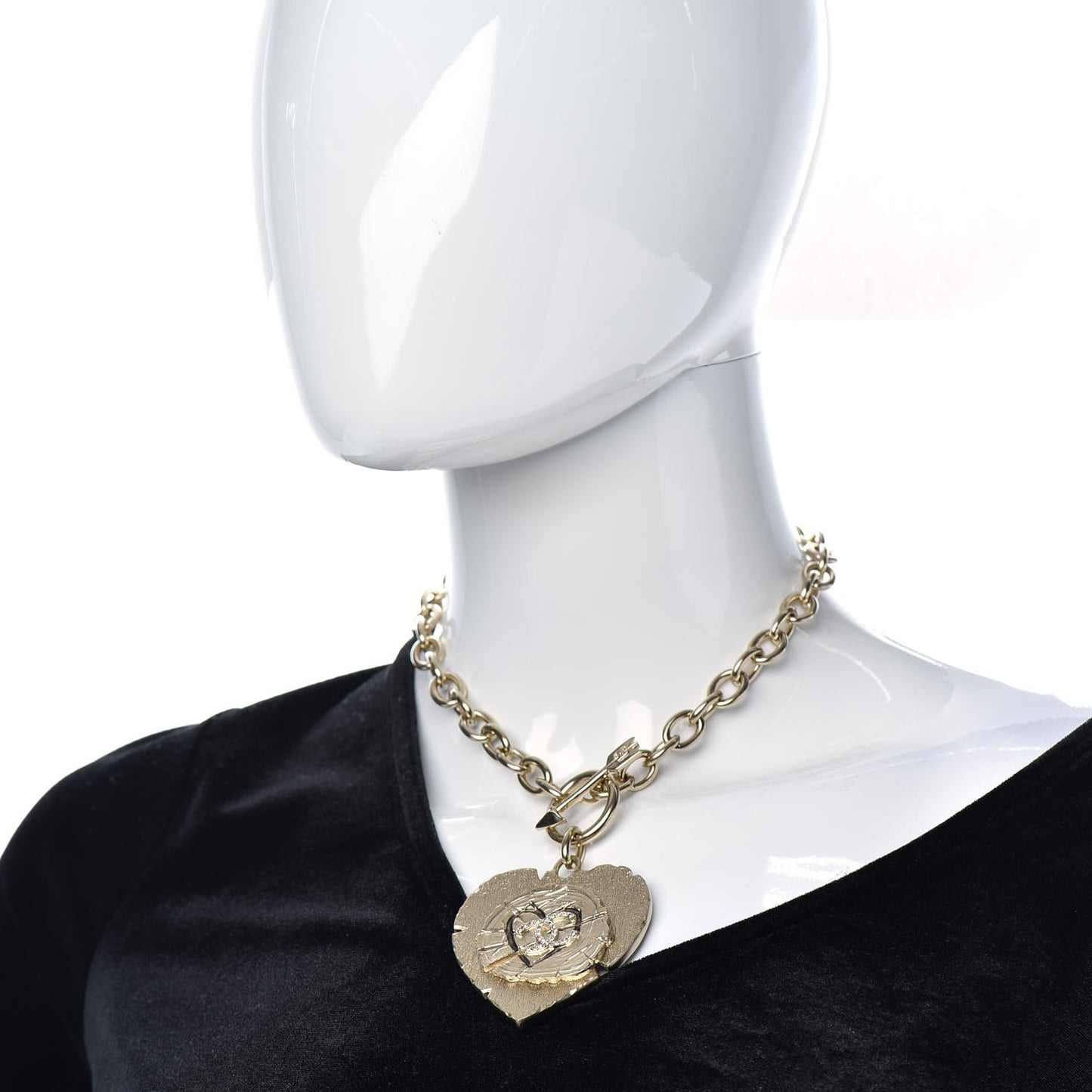 Crystal Heart Arrow Short Necklace Gold