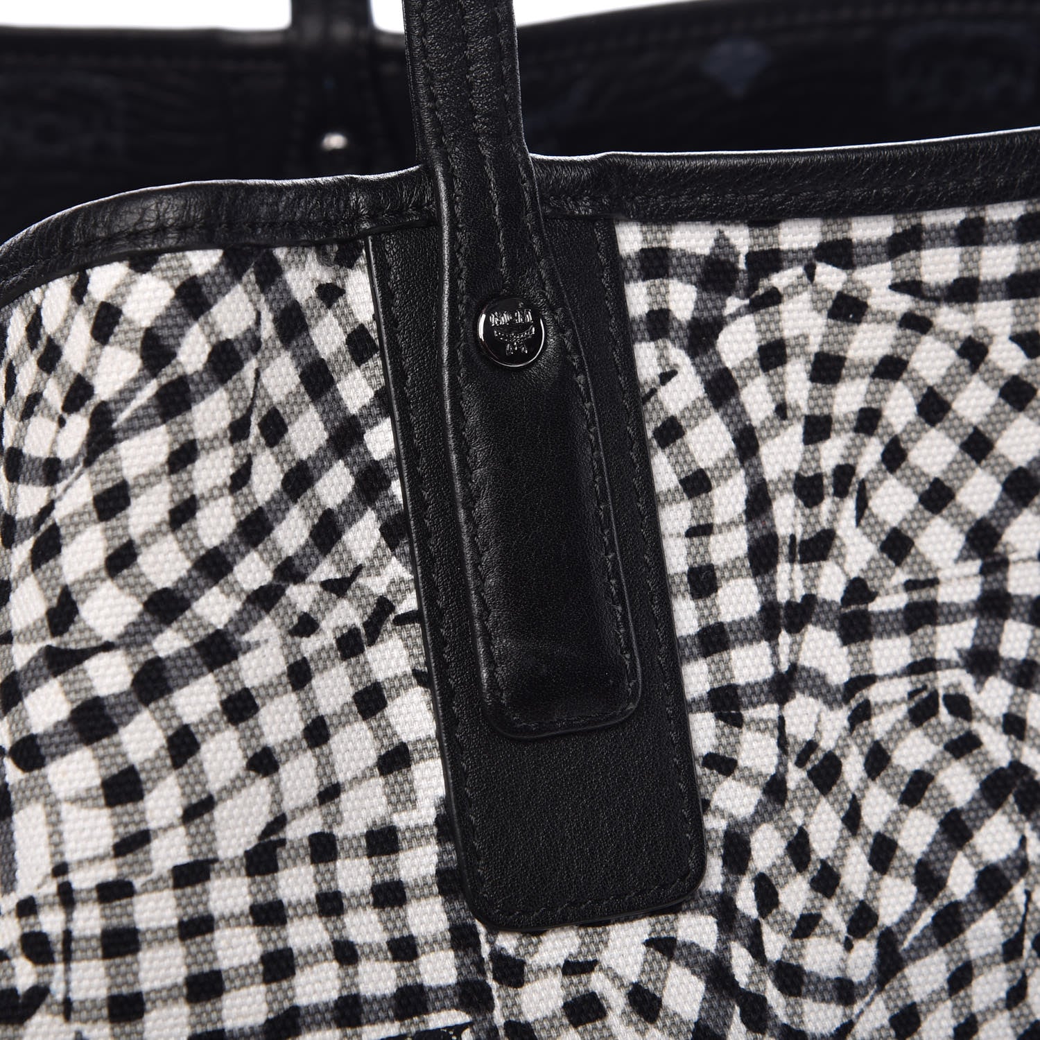 MCM Visetos Large Liz Reversible Shopper Tote Black 17 of 35
