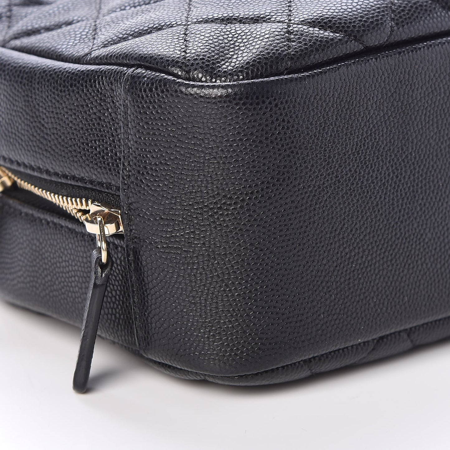Caviar Quilted Curvy Pouch Cosmetic Case Black