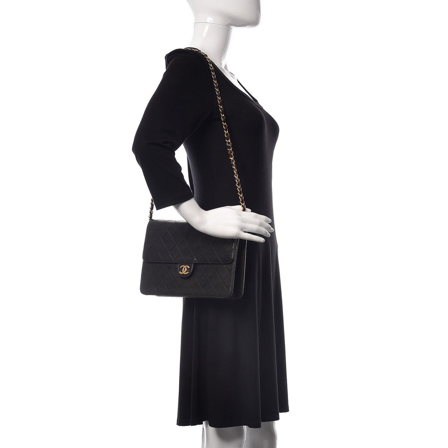Lambskin Quilted Medium Single Flap Black