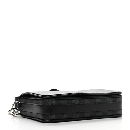 Louis Vuitton Damier Graphite 3D Studio Messenger 4 of 13