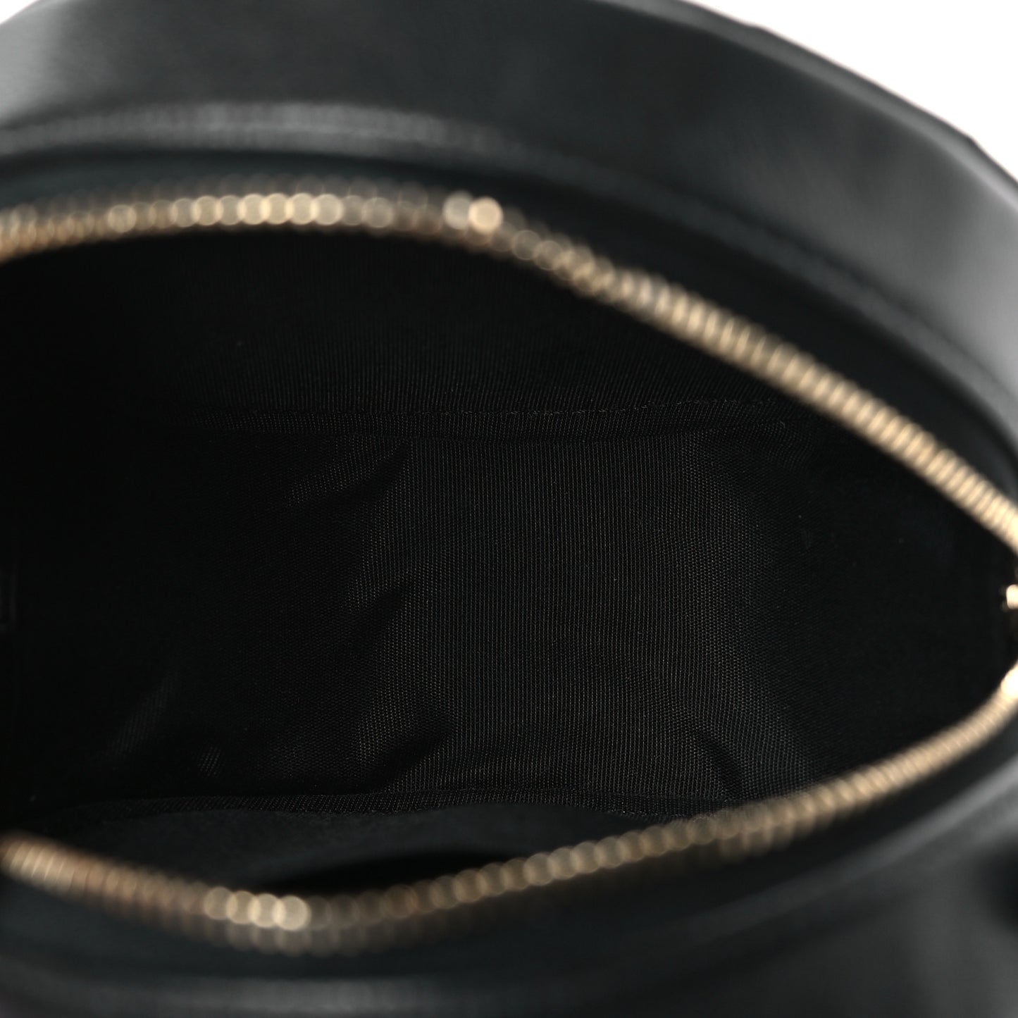 Calfskin Round Clutch With Chain Black