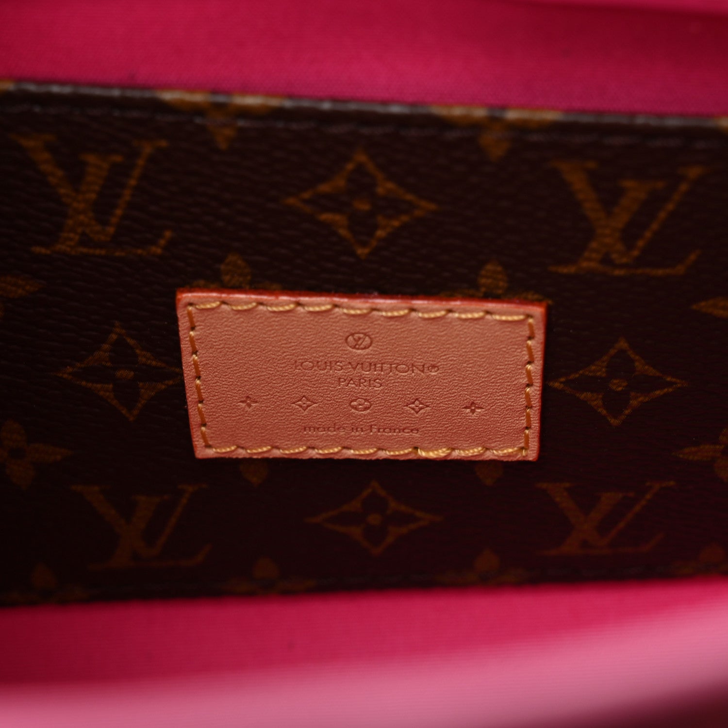 Louis Vuitton Vernis Reade PM NM Neon Pink 7 of 11
