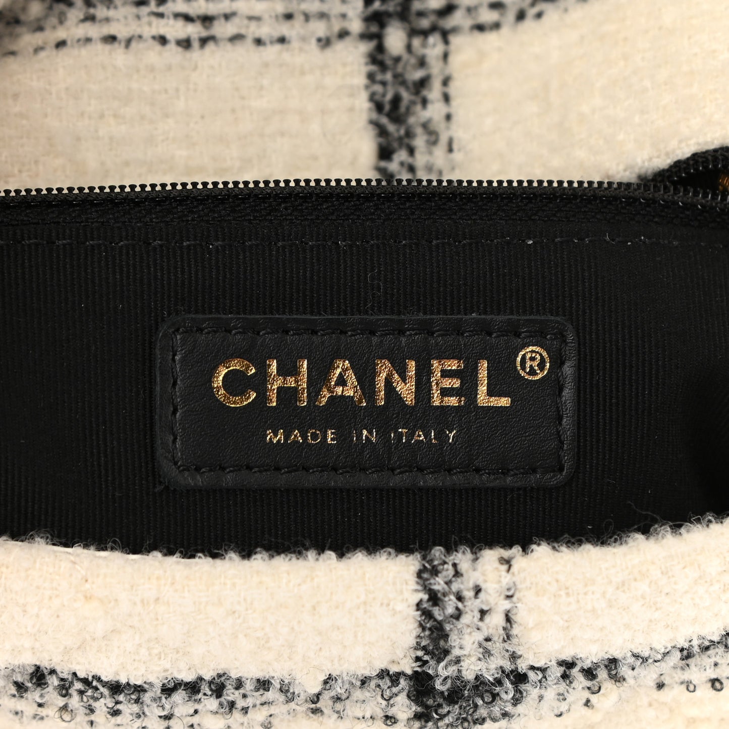 Wool Tweed Quilted Small Elegant Chain Flap White