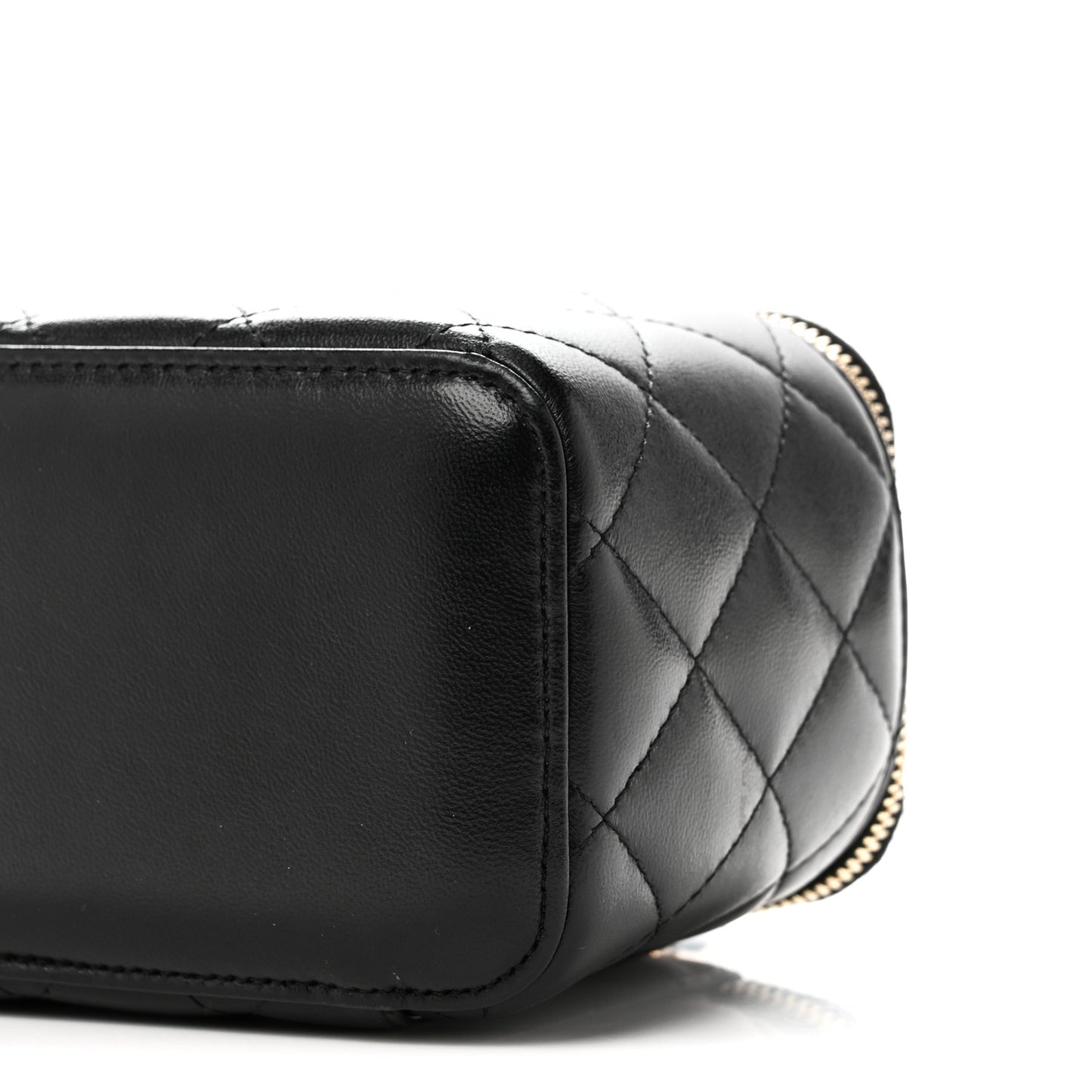 Lambskin Quilted Small Vanity Case With Chain Black