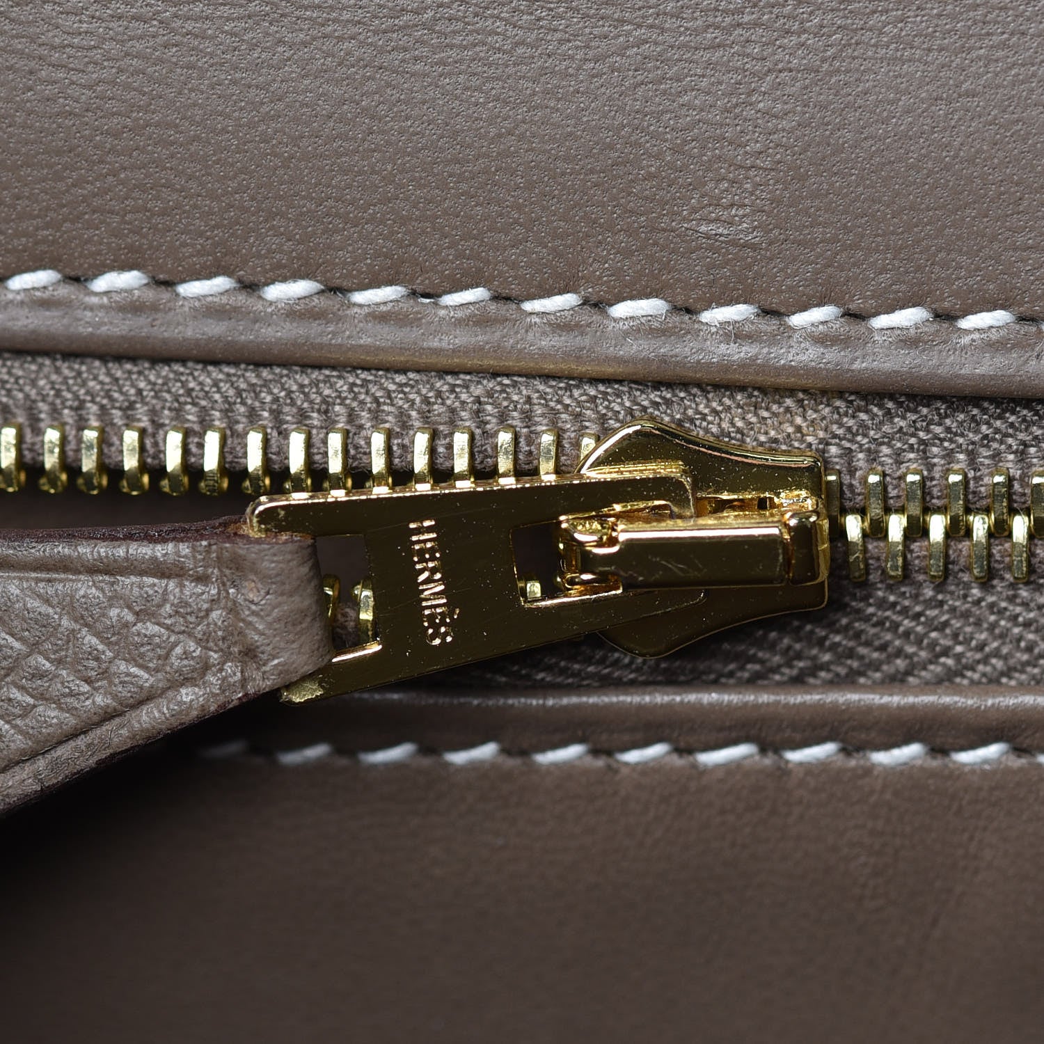 Hermes Epsom Constance 24 Etoupe 24 of 25