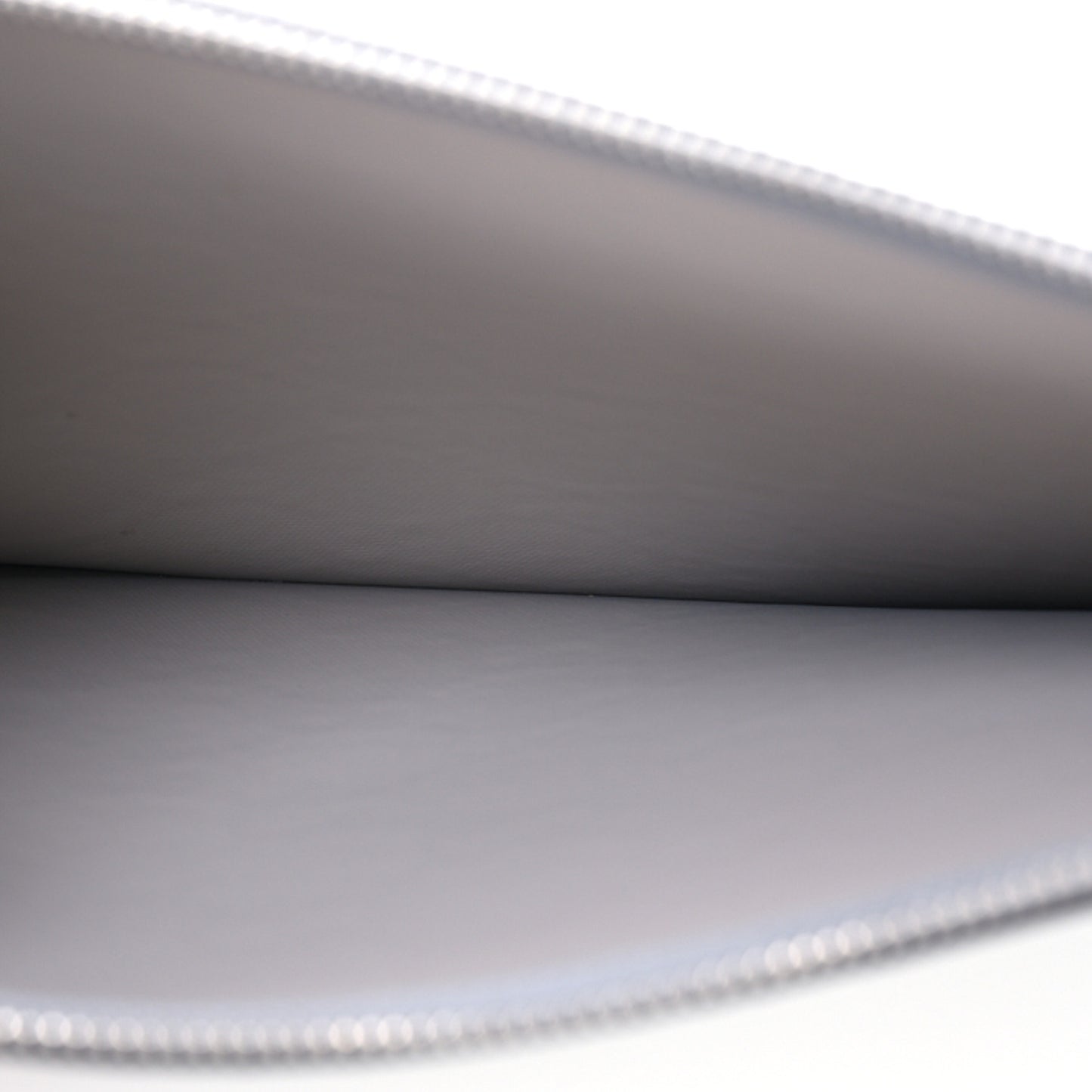 Guccissima Mirror Effect GG Pouch Silver