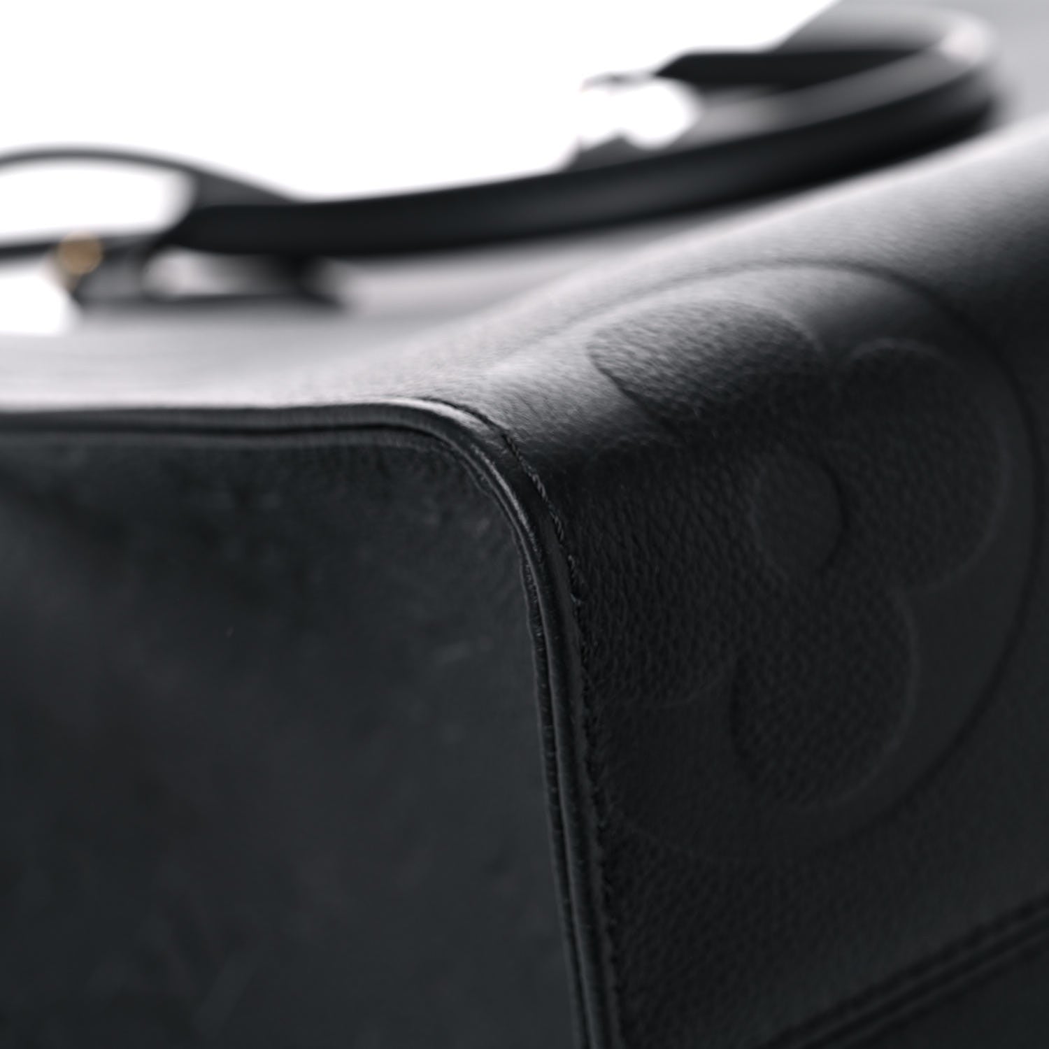 Louis Vuitton Empreinte Monogram Giant Onthego MM Black 9 of 11