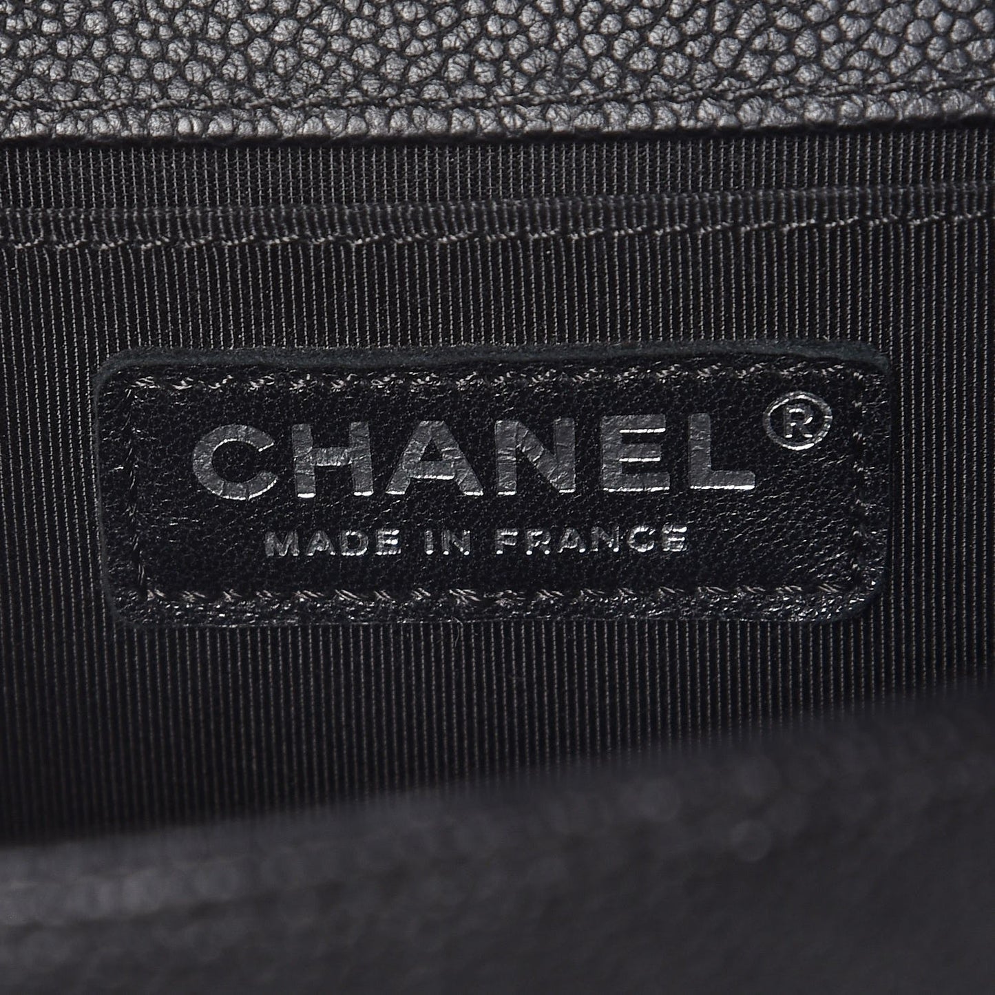 Caviar Quilted Medium Boy Flap Black