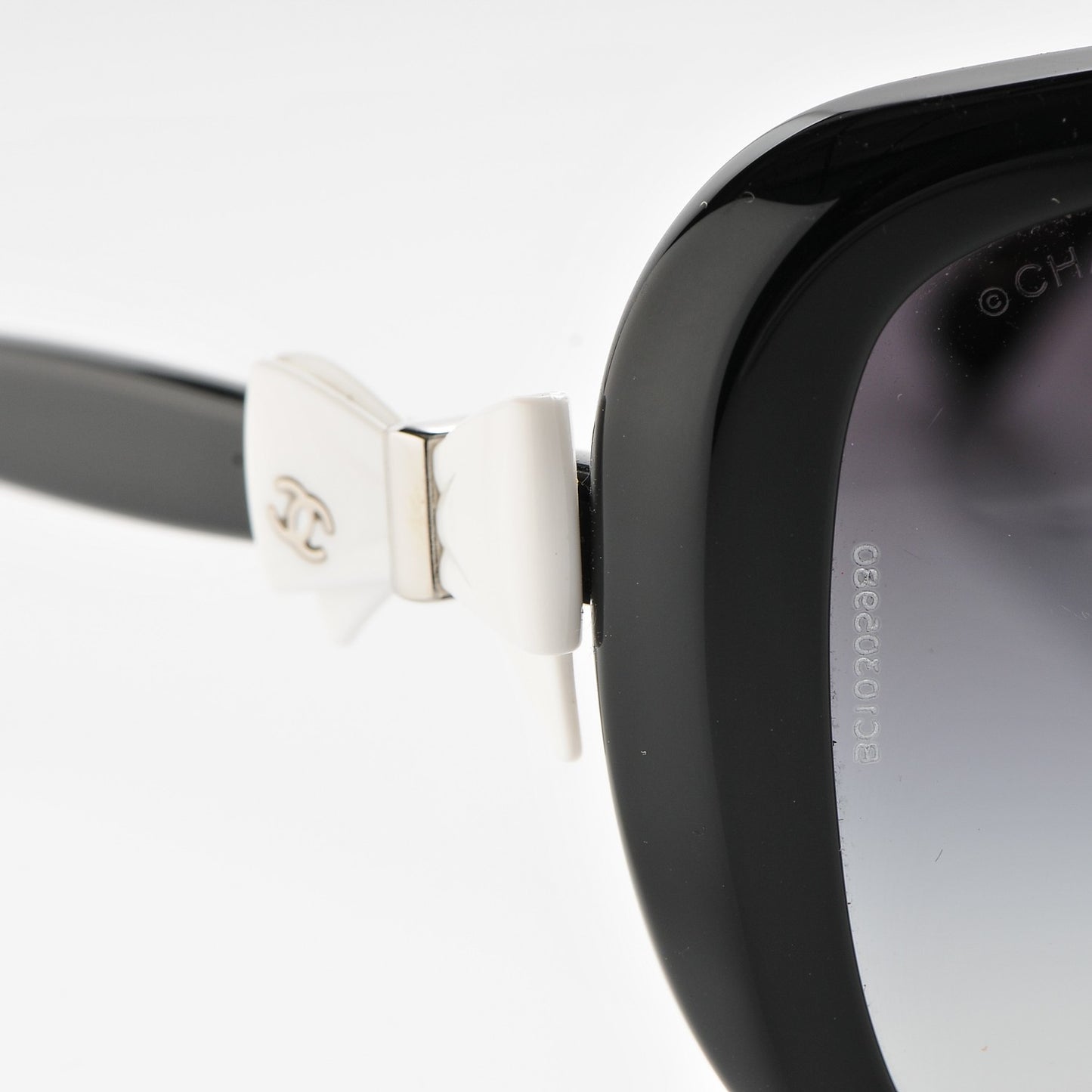 CC Bow Sunglasses 5171 Black White