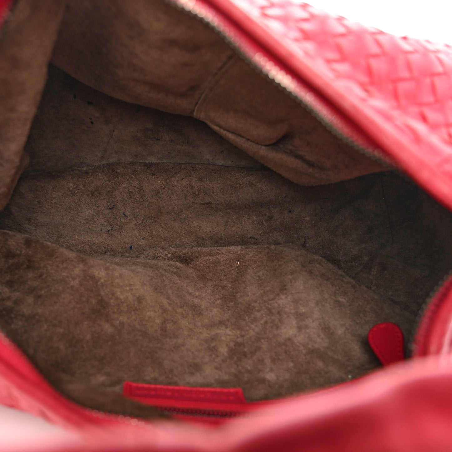 Nappa Intrecciato Medium Belly Veneta Hobo Fuchsia