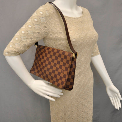 Louis Vuitton Damier Ebene Musette Tango 2 of 9