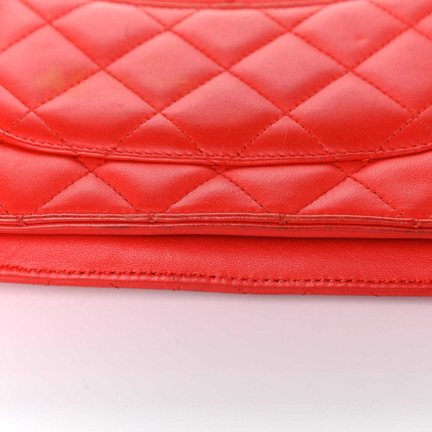 Lambskin Quilted Wallet On Chain WOC Red