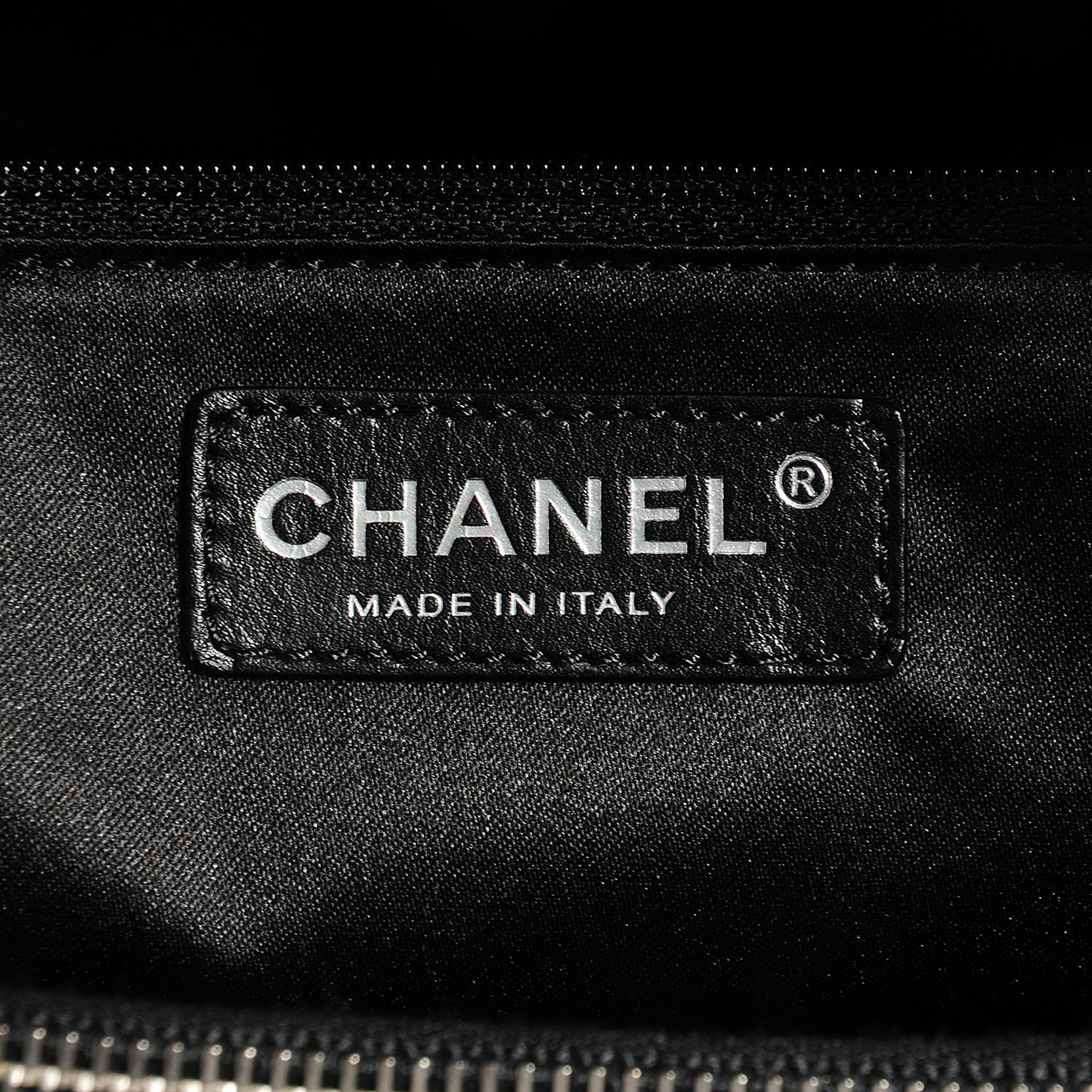 Caviar Grand Shopping Tote GST Black