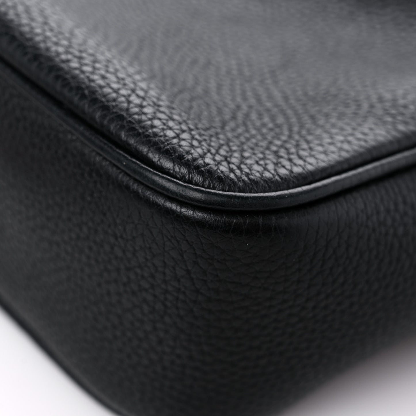 Pebbled Calfskin Small Soho Disco Bag Black