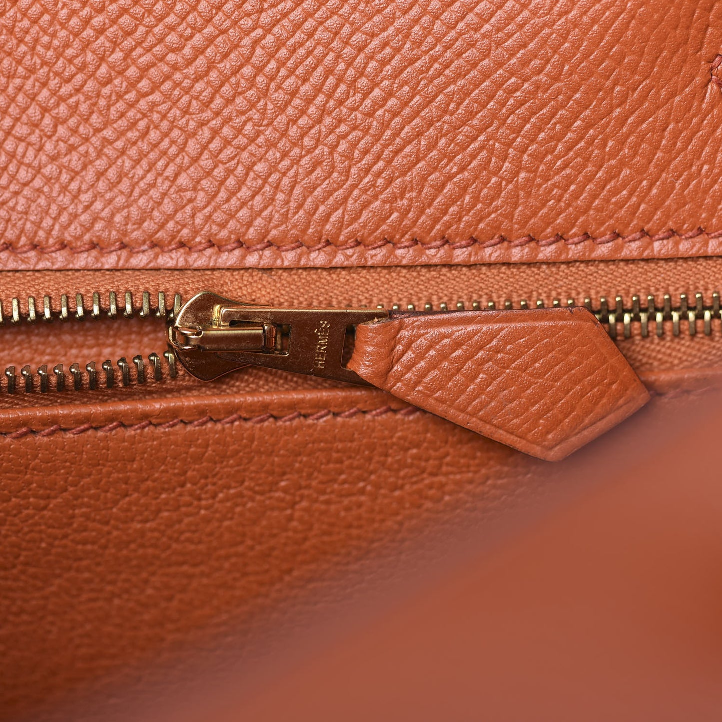 Epsom Kelly Sellier 25 Terre Battue