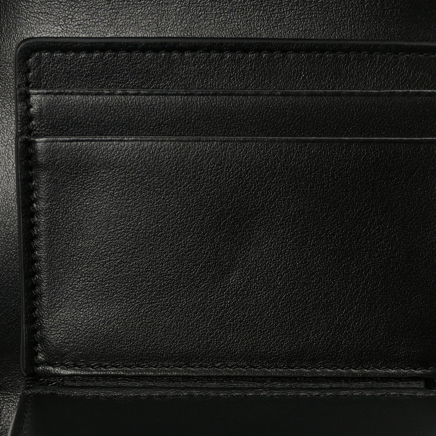 Shiny Smooth Lambskin Small Triomphe Wallet Black