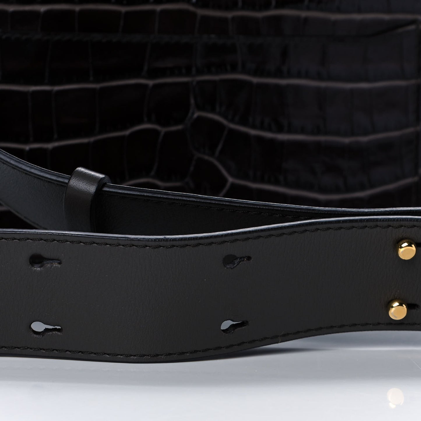 Calfskin Crocodile Embossed Medium C Double Carry Profound Brown