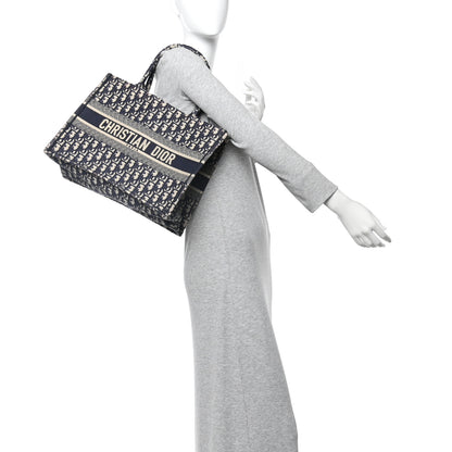 Christian Dior Oblique Medium Book Tote Blue Multicolor 2 of 9