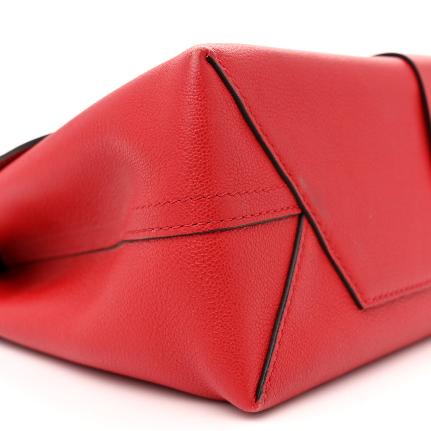 Calfskin Monogram Very One Handle Rubis Red