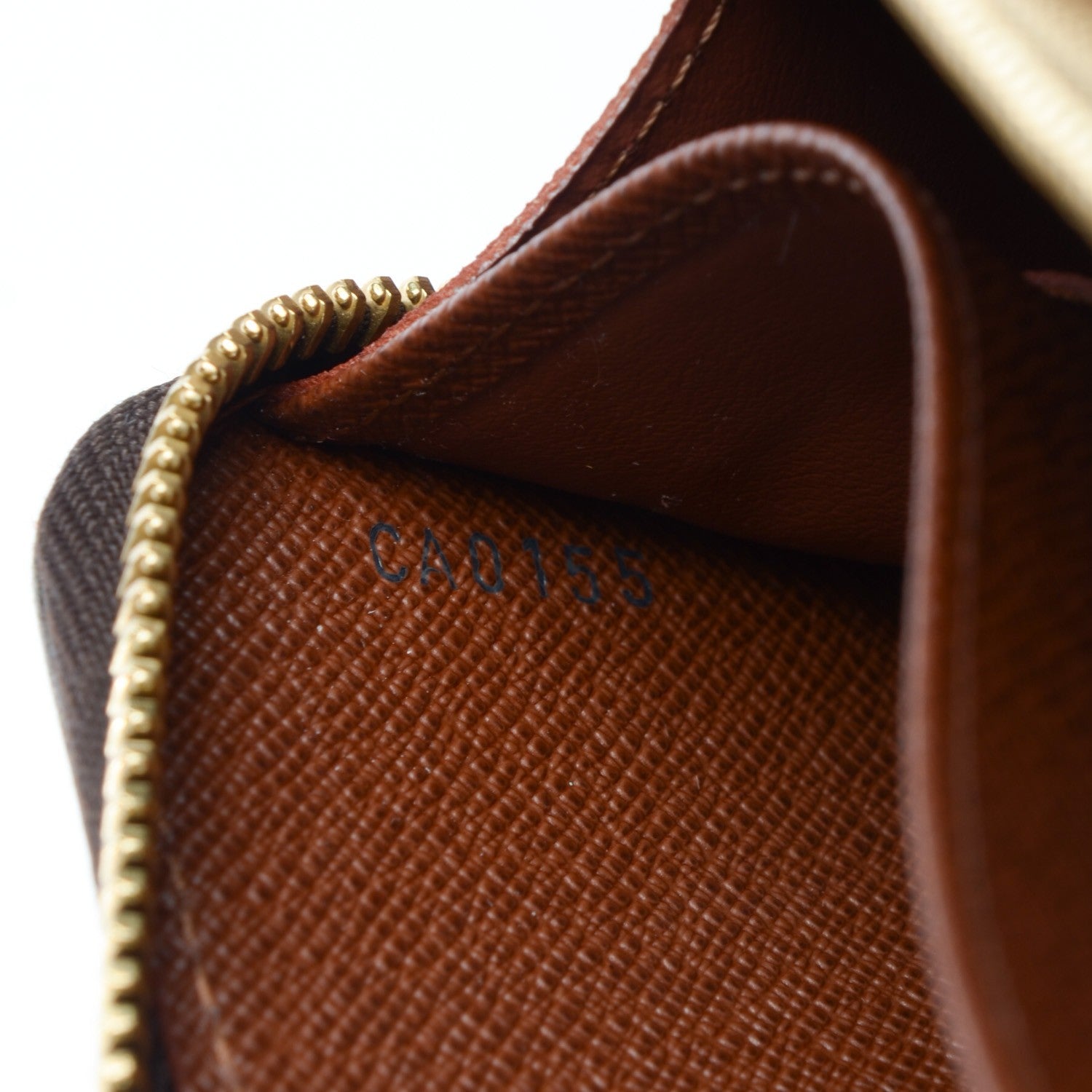 Louis Vuitton Monogram Zippy Wallet 11 of 14